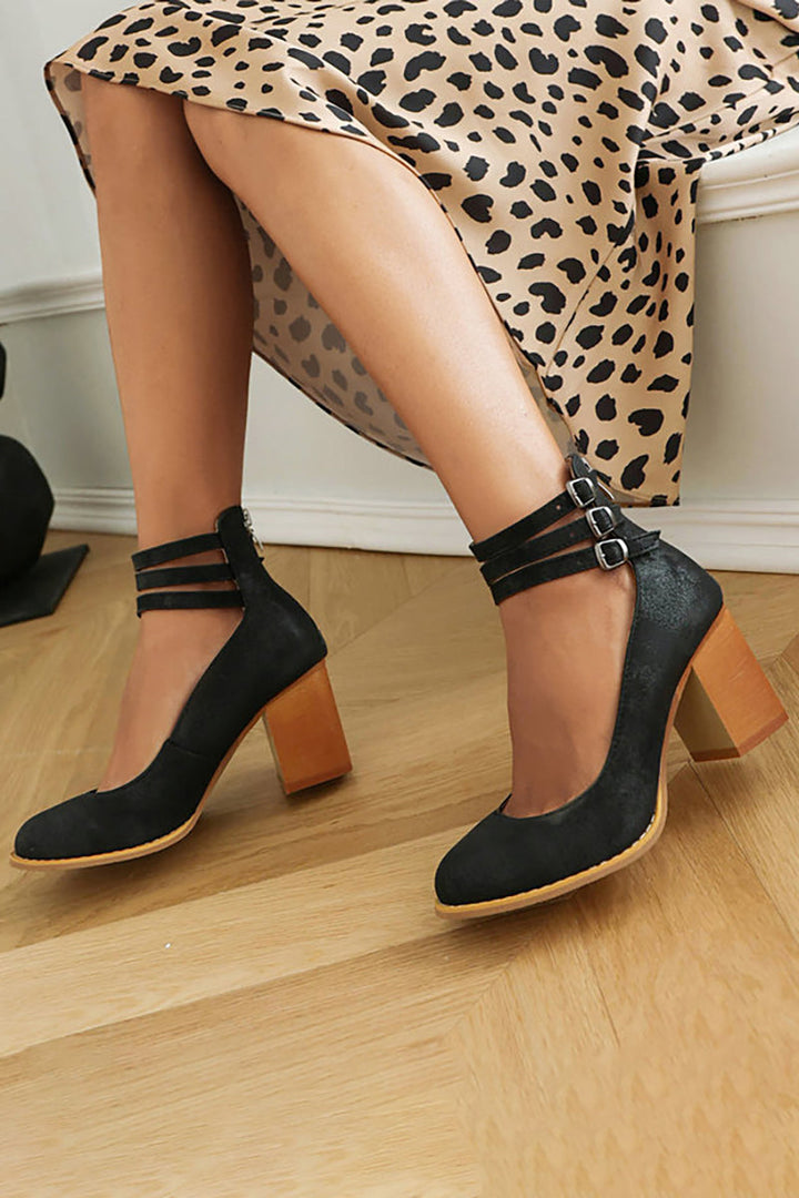 Caa™ | Smooth sandals with ankle strap and thick heel
